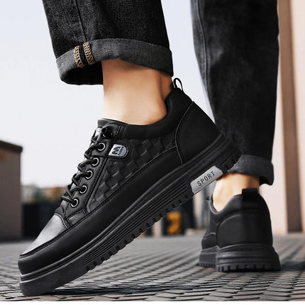 Men's Flat Casual Shoes Spring Breathable Soft-Sole Anti-Slip Outdoor Walking Shoes Youth Fashion White Shoes Sports Board Shoes