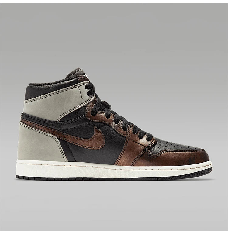 Scarpe da basket alte Nike AIR JORDAN 1 autentiche da uomo 555088-033 platinumshop