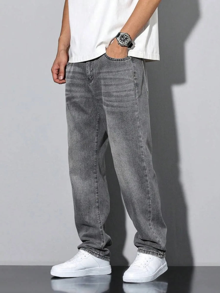 Men's straight skinny grey jeans, straight and simple design, suitable for daily wear in all seasons