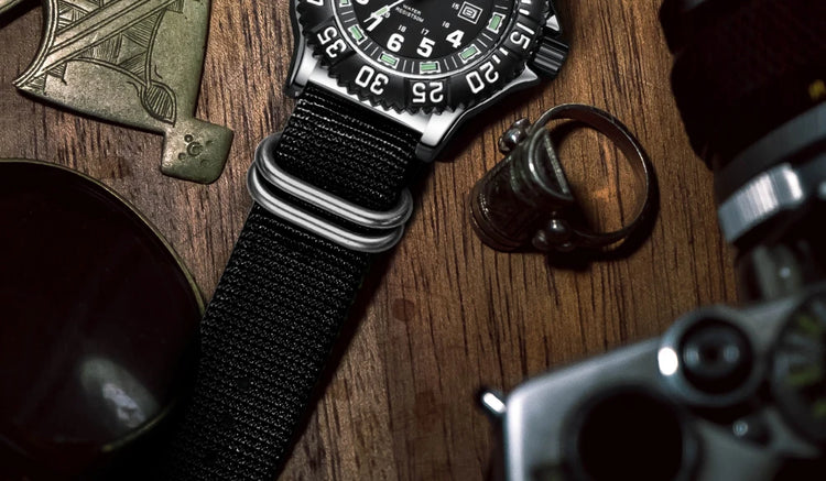 ADDIESDIVE Luxury Men Watch Luminous Dial 50m Water Resistance Date Display Outdoor Casual Men's Quartz Men Watch Nylon Strap