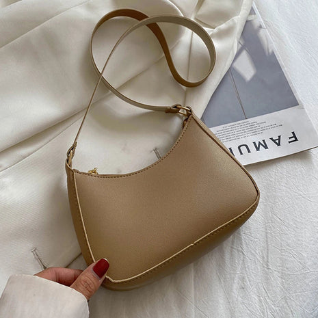 New Women's Fashion Handbags Retro Solid Color PU Leather Shoulder Underarm Bag Casual Women Hobos Handbags sac à main femme PlatiNum