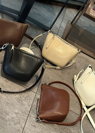 Nuova borsa in vera pelle, versatile borsa a tracolla piccola in pelle di vacchetta di alta qualità per donna