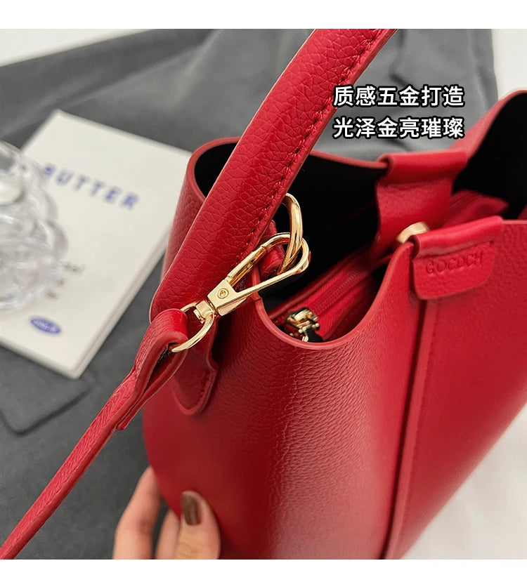 Borse a tracolla e a tracolla a secchiello in PU rosso Nero Senso del lusso Borsa a due usi da donna 2024 Moda versatile in vendita
