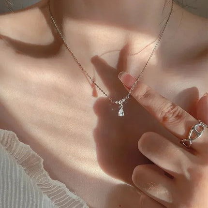 Popular Sparkling Necklace for Women Silver Colour Clavicle Chain Choker Fashion Jewelry Wedding Party Birthday Gift PlatiNum