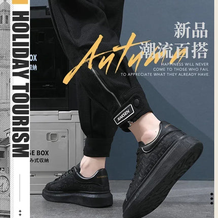 2026 Men's Casual Shoes Spring and Autumn Flat-soled Casual Leather Shoes Sports Shoes Black and White Men's Thick-soled Shoes