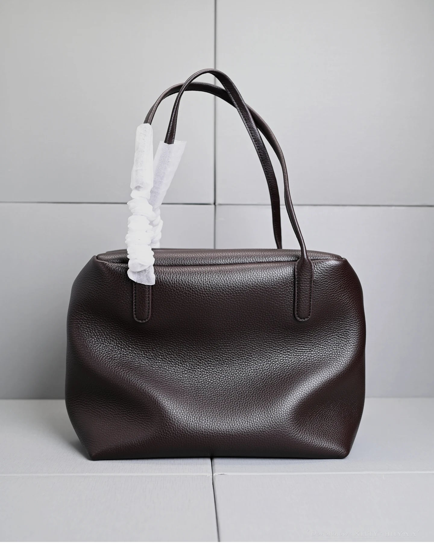 XHTY Genuine Leather Shoulder Bag Underarm Bag Women Soft Large Capacity Bowling Bag Simple Fashion Top Layer Cowhide New Model