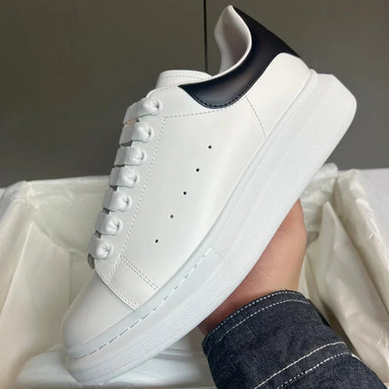 Korean Designer Shoes for Men Casual Breathable Lace-Up Oxfords Shoe Youth White Flats Platform Sneakers Street Style Footwear