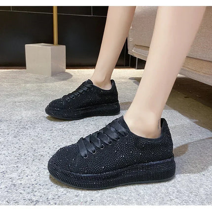 NEW Brand Women Fashion Casual Glitter Sparkling Sneakers Women Encrusted Lace Up Shoes White Sole Fashion Street Sneakers Shiny