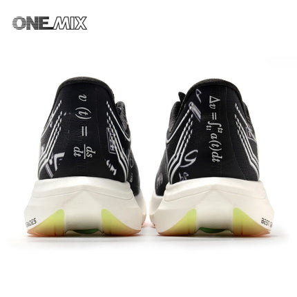 Scarpe da Corsa ONEMIX Marathon con Piastra in Carbonio, Supporto Professionale Stabile, Ammortizzazione, Ultra-leggere e Reattive per Uomo PlatiNum