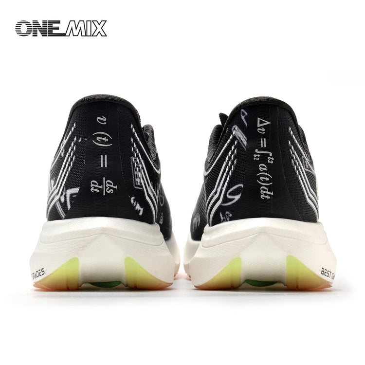 Scarpe da Corsa ONEMIX Marathon con Piastra in Carbonio, Supporto Professionale Stabile, Ammortizzazione, Ultra-leggere e Reattive per Uomo PlatiNum