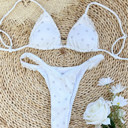 2025 Elegante set bikini in pizzo bianco per costume da bagno in 2 pezzi alla moda e chic da spiaggia, perfetto per abbigliamento da spiaggia e feste in piscina, scariole estive platinumshop