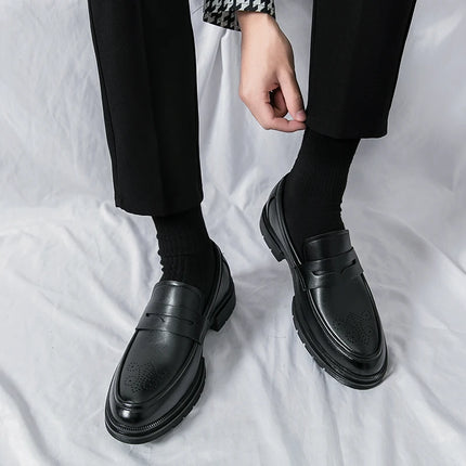 Scarpe Casual con suola spessa di lusso primaverile mocassini Penny neri da uomo scarpe eleganti da ufficio marrone per Mentênis masculino