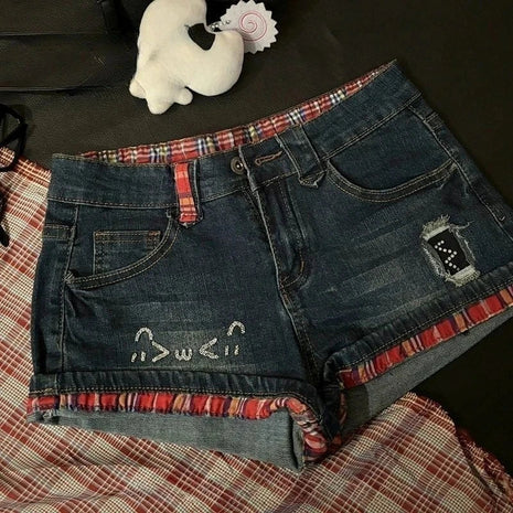 American Vintage Short Jeans Women Casual Low Waist Denim Distressed Bodycon Y2K Streetwear Kawaii Retro Button Summer Patchwork PlatiNum