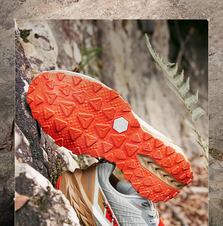 361 Degrees Yushan PRO Men Running Shoes Durable Hiking Cushioning Breathable Non-slip Outdoor Jogging Male Sneakers 672522250 PlatiNum