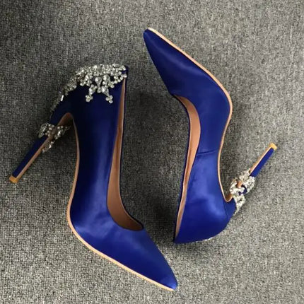 GlitterTwine Diamanti Fiore Tacco alto Décolleté blu royal Tacco alto in cristallo Party Donna Strass Décolleté in seta blu Scarpe da sposa