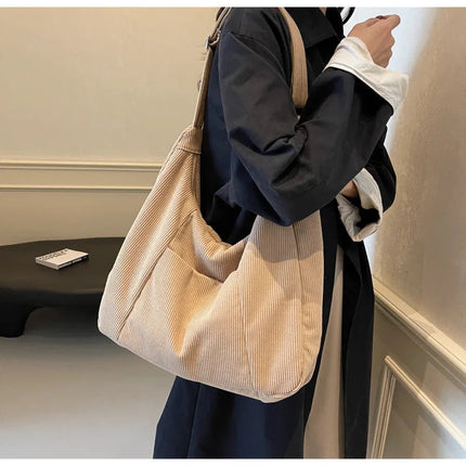 New Large Capacity Casual Crossbody Bag Simple Artistic Commuter Student Single Shoulder Bag Outdoor Leisure Women's Tote Bag PlatiNum