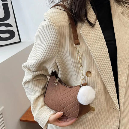 Mini Women Shoulder Bags Fashion Felt Women's Bag Design Advanced Underarm Handbags Mini Saddle Bag PlatiNum