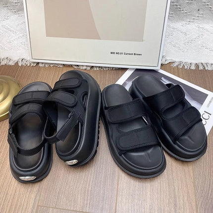 Matsuke Sandales à semelle épaisse pour femmes, style 2026, sandales de plage polyvalentes à semelle souple et velcro, à porter avec une jupe.