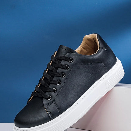 Hot Men's Casual Shoes Leather Sneakers Fashion White Black Male Vulcanized Shoes Non-slip Soft Men Shoes Lightweight Flat Shoe
