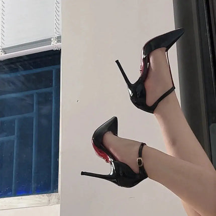 Sandali Primavera 2026 Sexy con Punta Affusolata, Suola Rossa, Tacco Alto Sottile, in Pelle Ultra, Stile Casual platinumshop