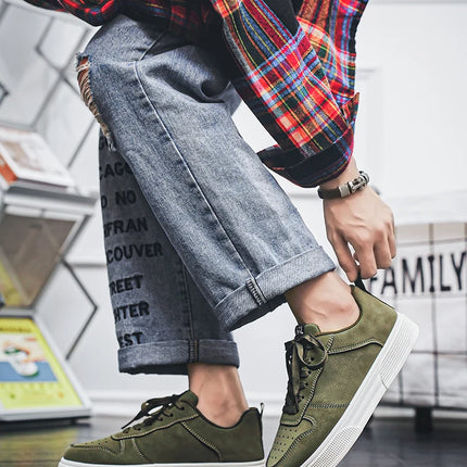 1 Pair Sports Casual Skateboarding Shoes Comfortable and Fashionable, With a Snug Upper That Fits the Foot and a Slip-Resistant,