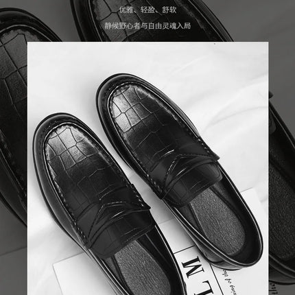 Scarpe da uomo in pelle, stile britannico casual e alla moda, un passo sui mocassini pigri