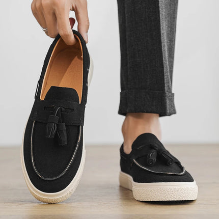Mocassini fatti a mano in pelle scamosciata per il tempo libero Passeggiata Scarpe casual maschili Nuovo design Casual Slip on Flats Scarpe da guida versatili Mocassini