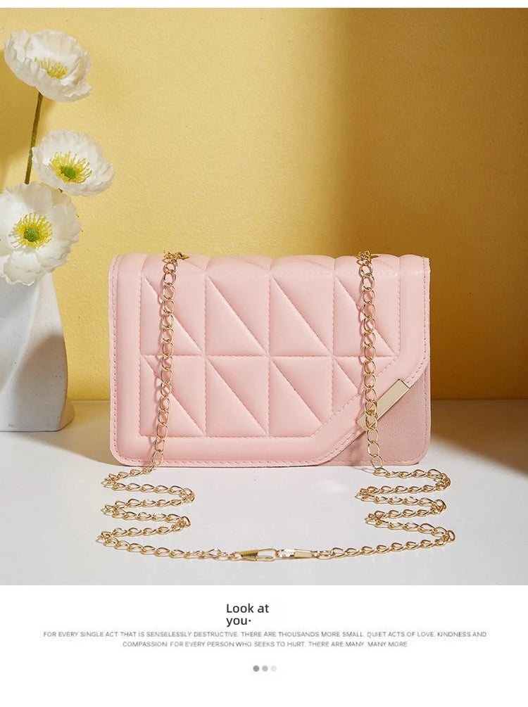Trendy Embroidered Square Bag  - Diamond Pattern Shoulder Purse with Chain Strap & Magnetic Closure PlatiNum