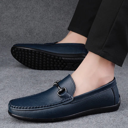 Mocassini di lusso da uomo estivi Scarpe slip on in pelle Mocassini traspiranti bianchi Scarpe casual Mocasines Hombre