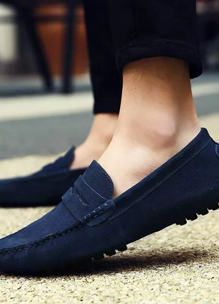 Scarpe casual da uomo fatte a mano Mocassini morbidi Scarpe da guida leggere Moda Slip on Flats Mocassini di alta qualità Scarpe da uomo antiscivolo