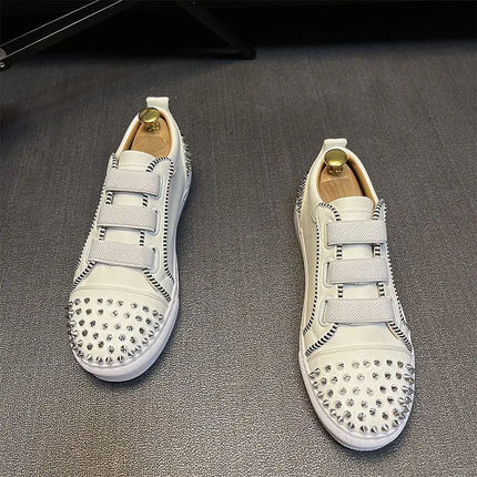 Sneaker Casual Men Designer Rivet Board Shoes Fashion Split Leather Upper Flat Platform White Shoes High Top Nightclub Shoes