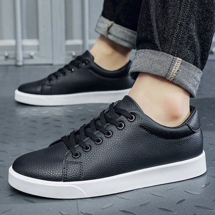 2026 New Fashion Mens Casual Shoes Genuine Leather Designer Lace-up Sneakers High Quality Outdoor walking Mocassin Footwear