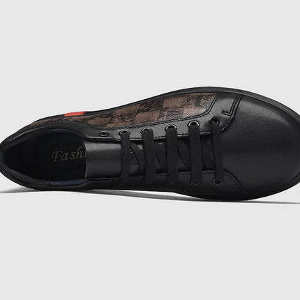 Europe New Shoes for Men Genuine Leather Casual Shoes Cool Black Flat Skateboard Shoes Street Fashion Sneakers