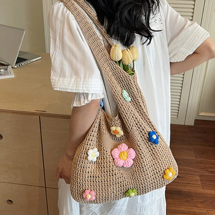 New Women's Versatile Braided Shoulder Bag, Simple and Casual for Holidays and the Beach, with Internal Compartments