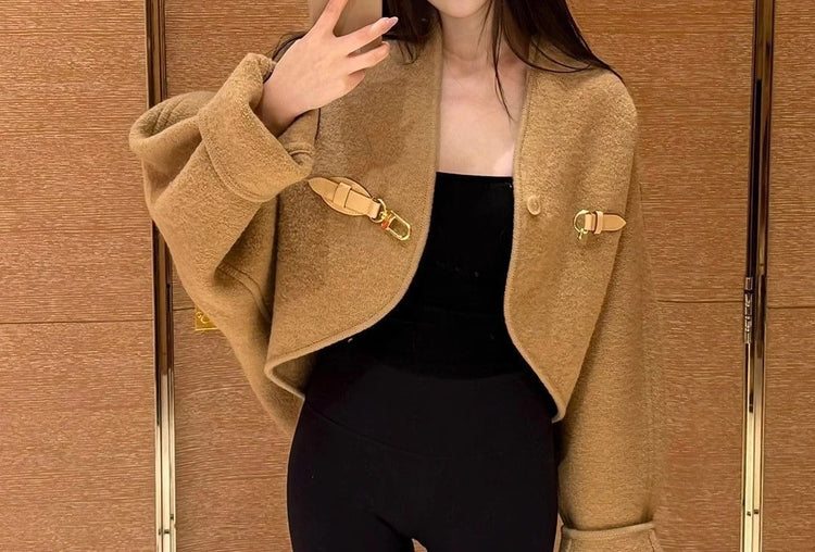 High-end Brown Short Woolen Coat for Women 2026 Autumn New Loose Silhouette Cloak Woolen Coat
