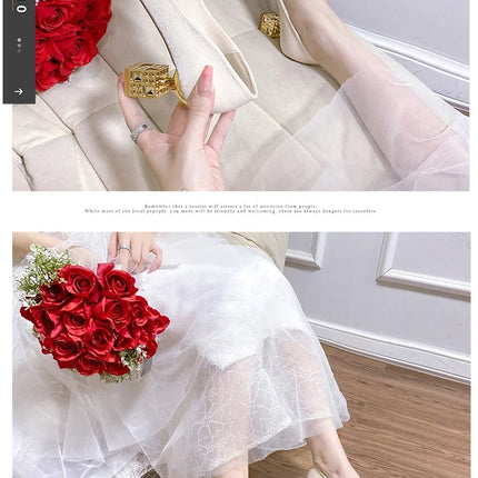 Moda di lusso Rivetto Fibbia Cintura Appartamenti Mocassino slip-on da donna Scarpe a punta Scarpe da balletto Mocassini da donna da ufficio 2025