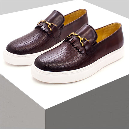 Scarpe Casual in pelle da uomo bottone in metallo modello intrecciato mocassini piatti fatti a mano incontri da uomo scarpe da festa di lusso scarpe da uomo formali