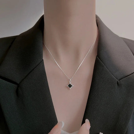 VOQ Silver Color Black Square Necklace Women's Fashion Temperament Birthday Student Friendship Gift Jewelry Necklace for Women PlatiNum