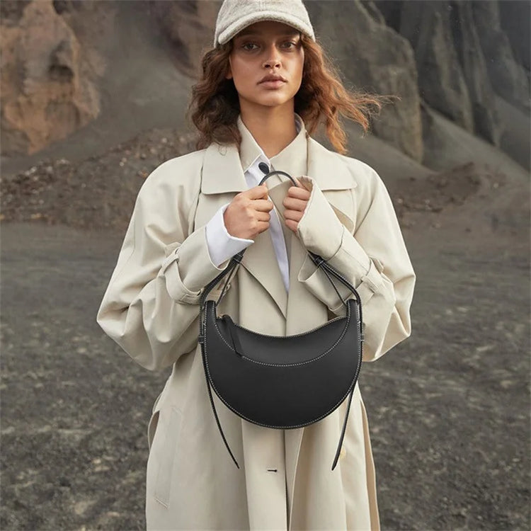 Borsa a tracolla a mezzaluna in pelle liscia, con tracolla regolabile, borsa a tracolla minimalista per l'uso quotidiano