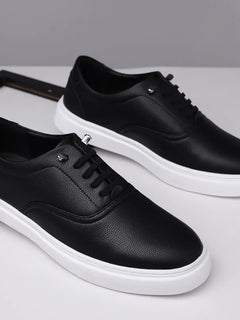 Big Size Fashion Casual Sneakers for Men Spring Autumn New Designer Board Shoes Male Black White Leather Zapatos De Hombre