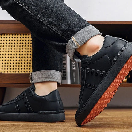 Spring Autumn New Men's White Shoes Trendy Fashion Youth Flat Board Shoes Men's Single Shoes