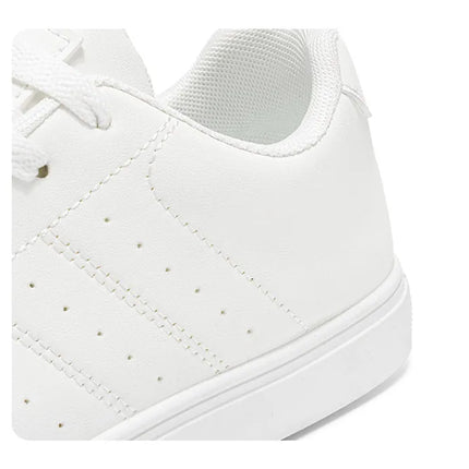 Men Classic Leather Skate Shoes Lace Up Flat Casual Sneakers Non Slip Daily Walking Footwear Black White 2 Colors