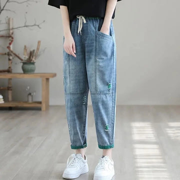 Jeans Strappati a Nove Punti da Donna, Nuovi Pantaloni Harem Casual Sottili con Vita Elastica, Lunghi alla Caviglia, in Denim, per l'Estate 2026