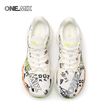 Scarpe da Corsa ONEMIX Marathon con Piastra in Carbonio, Supporto Professionale Stabile, Ammortizzazione, Ultra-leggere e Reattive per Uomo PlatiNum