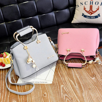 Yogodlns Luxury Pendant Handbag For Women PU Leather Tassel Shuolder Bag Designer Handle Bag Brand Shopping Mommy Shoudler Bag PlatiNum