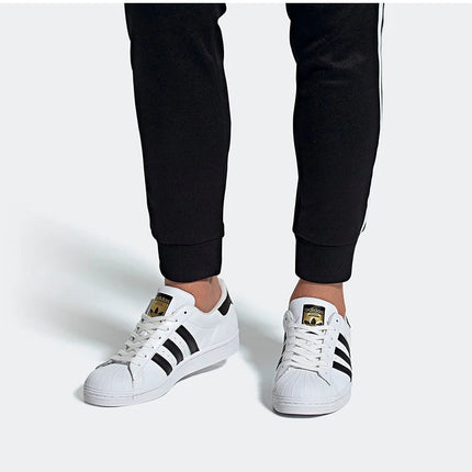 Scarpe da tavolo casual da uomo e da donna originali ufficiali Adidas Superstar trifoglio EG4958