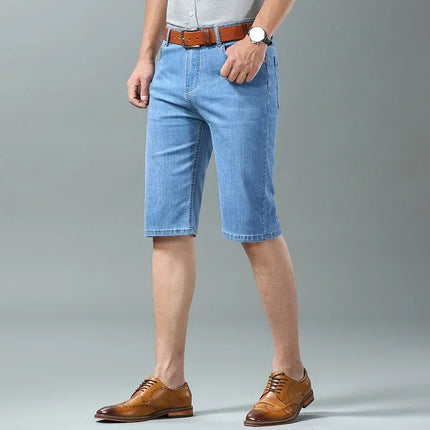 Pantaloncini di jeans da uomo nuovi estivi Moda colore chiaro Casual allentato multi-tasca pantaloni dritti da cinque minuti pantaloncini elastici al ginocchio