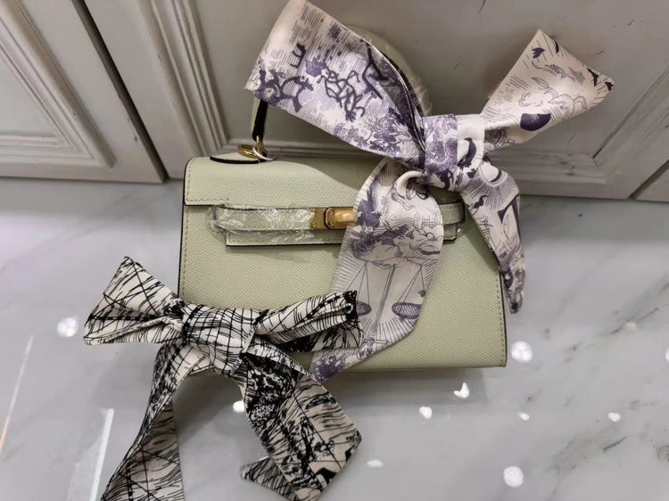 Women's bag Luxury brand bag Shoulder bag Women's handbag Bag for Woman of Genuine Leather in Gold or Silver Buckle Designer Bag PlatiNum