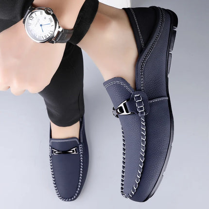 Mocassini in vera pelle Moda uomo Design Mocassino Slip on Soft Flats All-match Scarpe casual Calzature da barca fatte a mano per uomo adulto