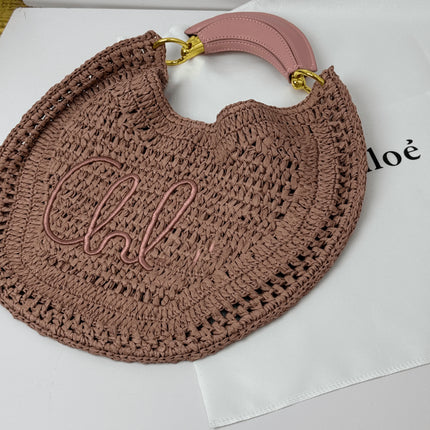 Raffia Straw Crossbody Bag with Leather Patchwork, Versatile Beach Bag for Women, Ideal for Holidays and Travel